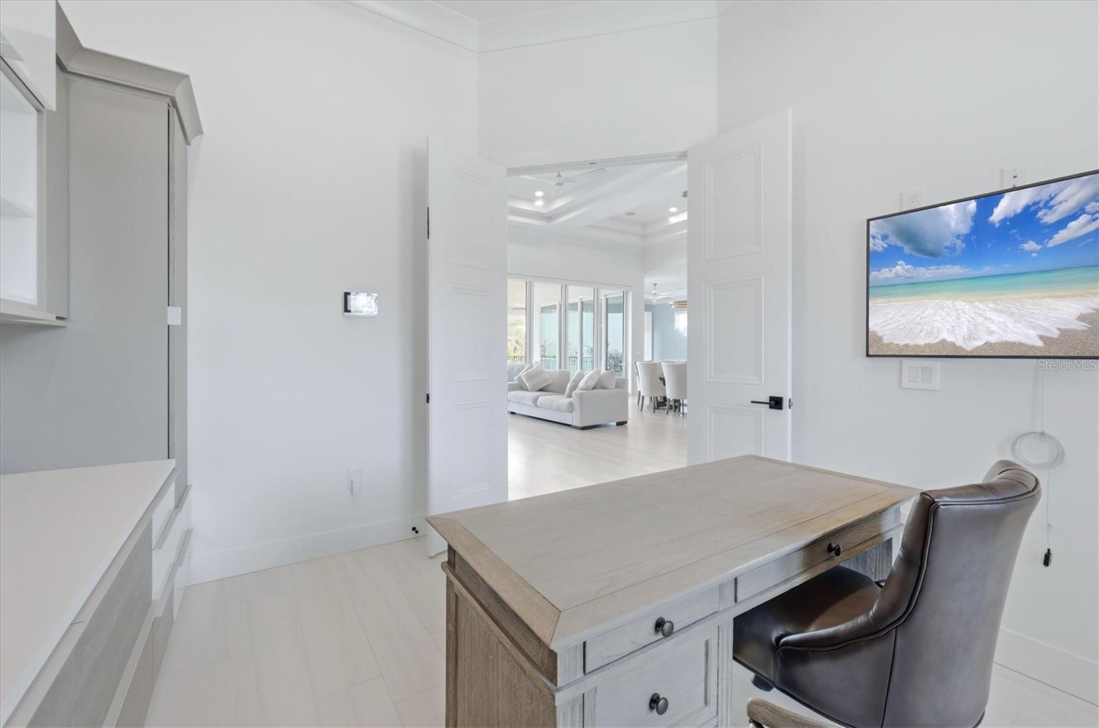 387 S SHORE DR — photo 39