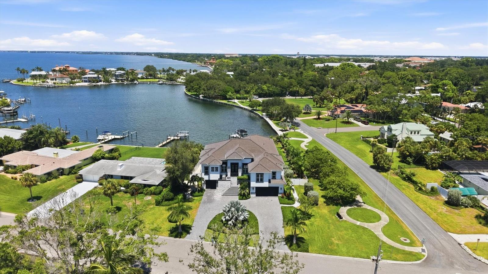 387 S SHORE DR — photo 73