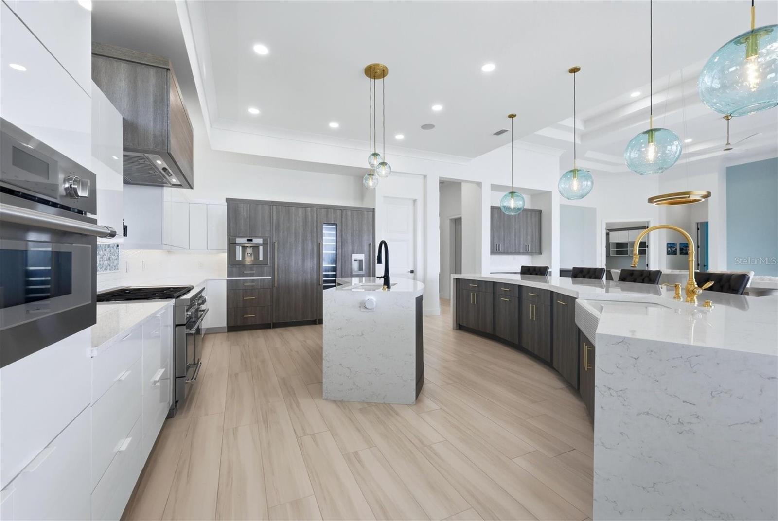 387 S SHORE DR — photo 12