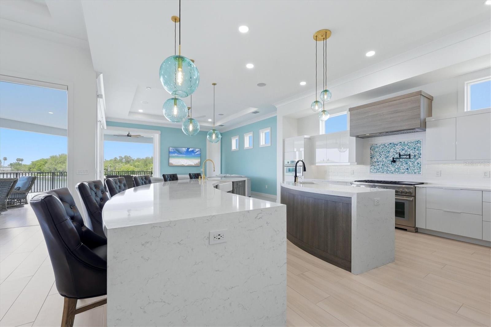 387 S SHORE DR — photo 11
