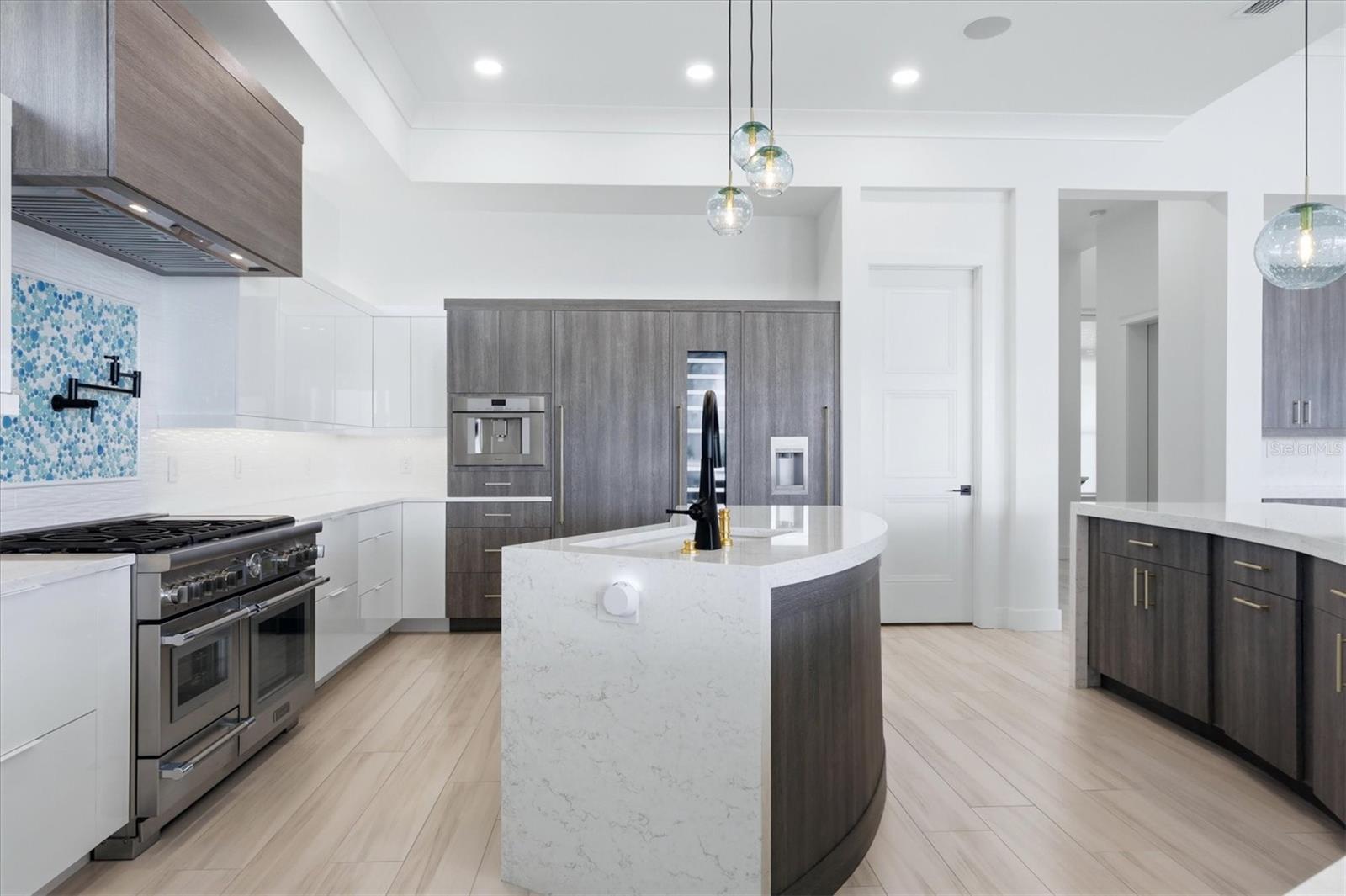387 S SHORE DR — photo 14