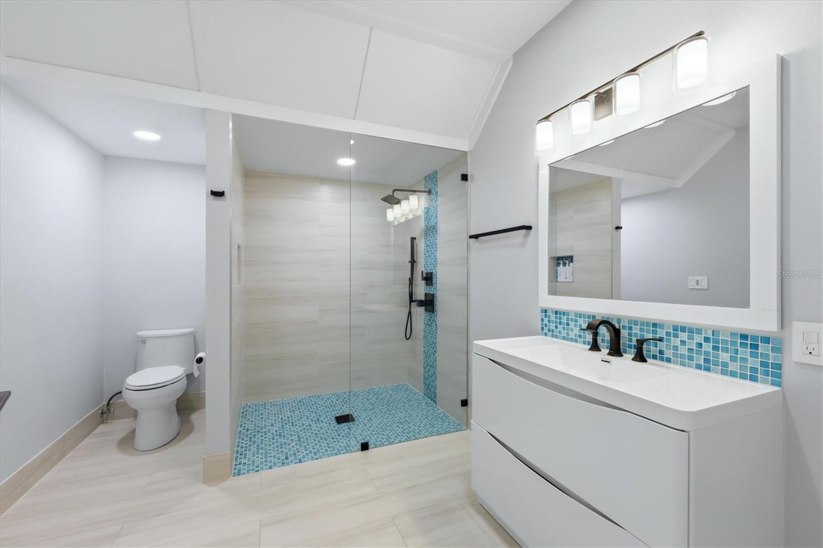 387 S SHORE DR — photo 55