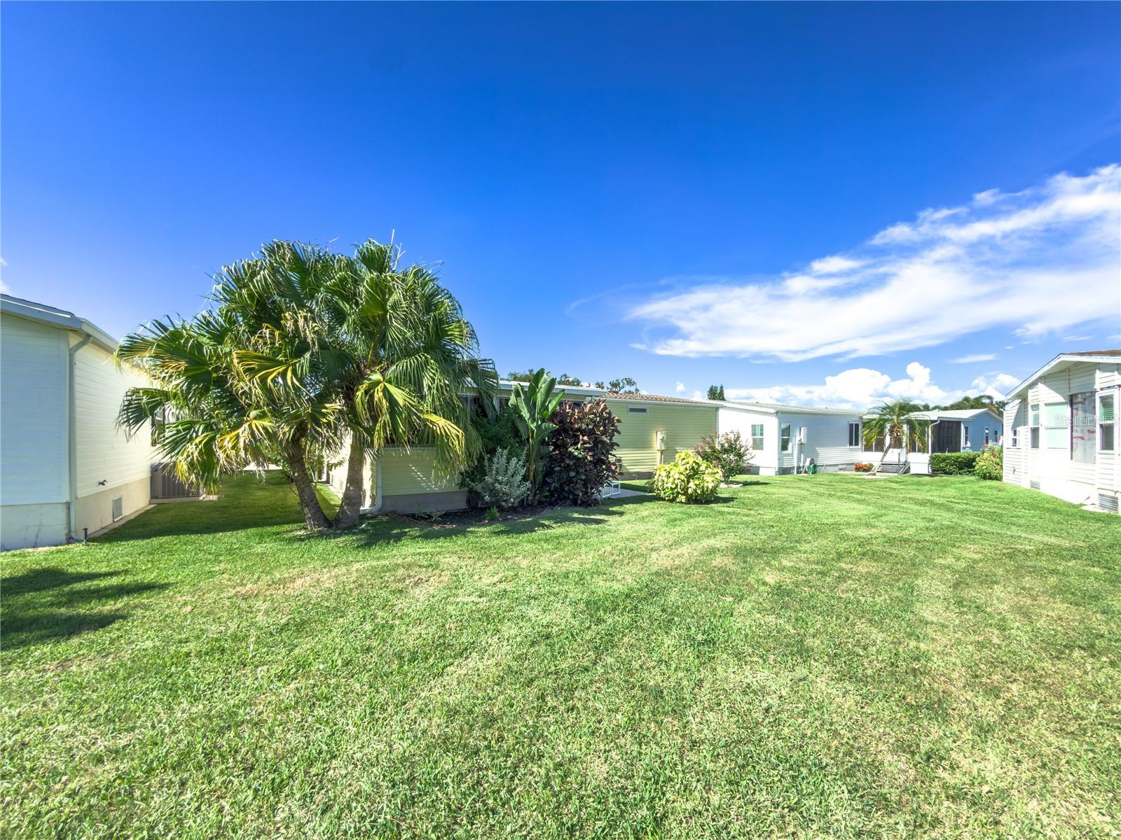 190 NIGHTINGALE CIR — photo 34