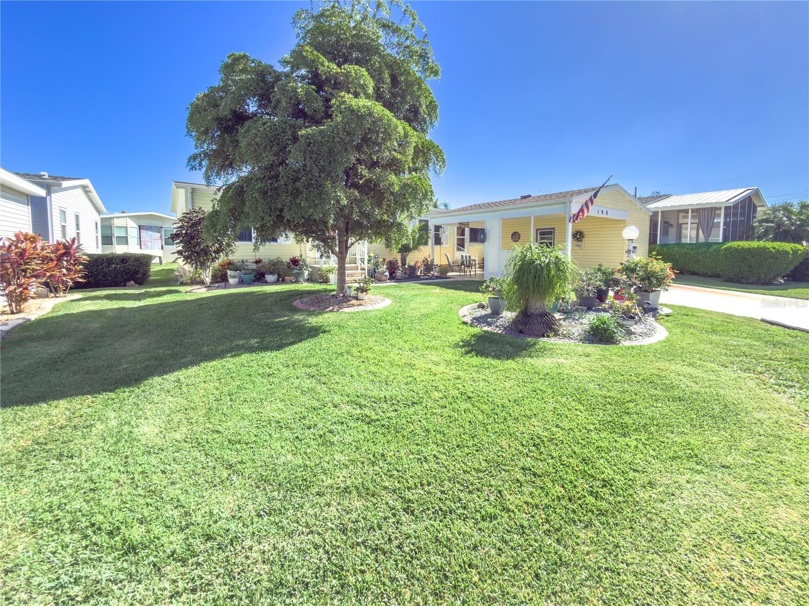 190 NIGHTINGALE CIR — photo 4