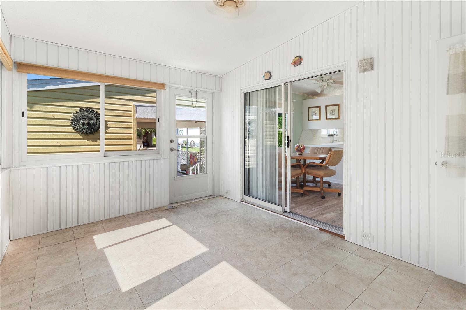 190 NIGHTINGALE CIR — photo 30