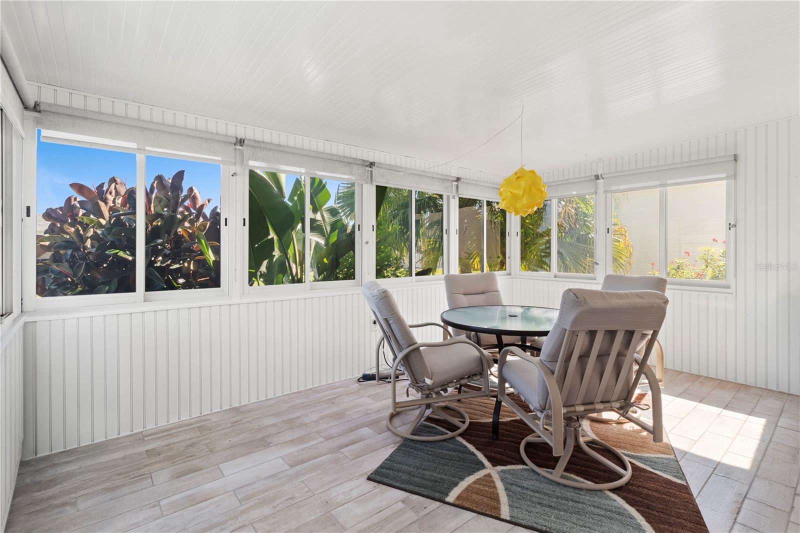 190 NIGHTINGALE CIR — photo 31