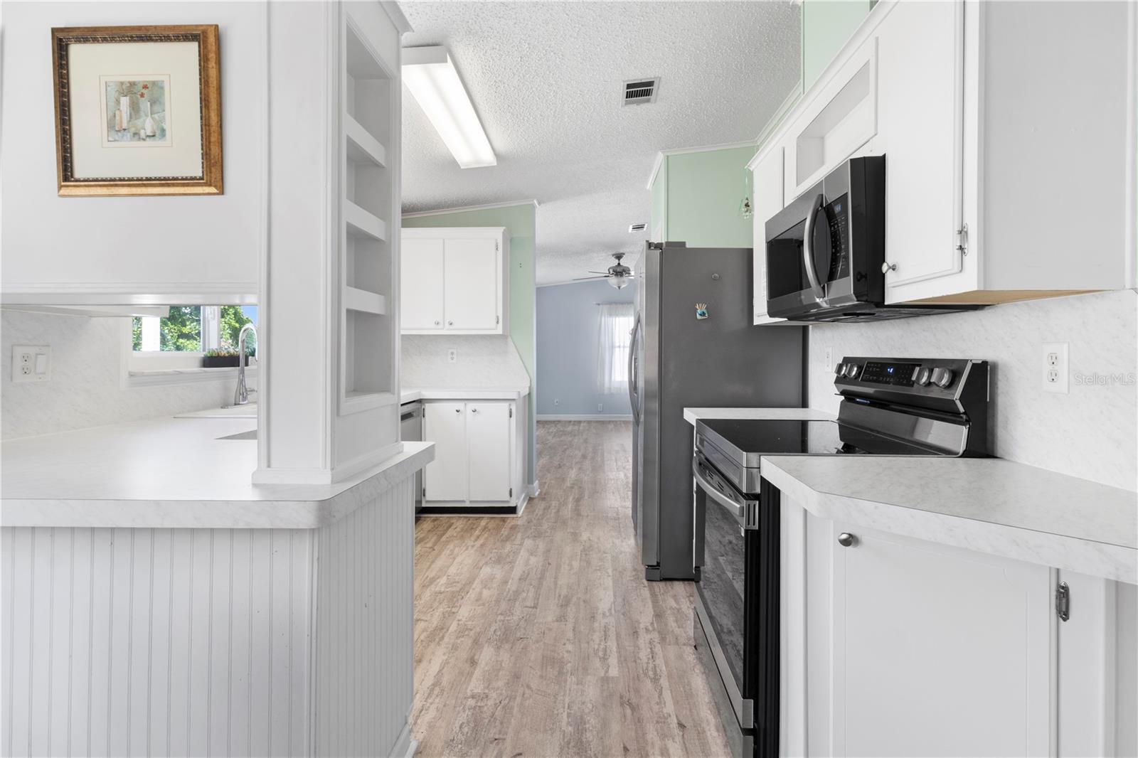 190 NIGHTINGALE CIR — photo 16