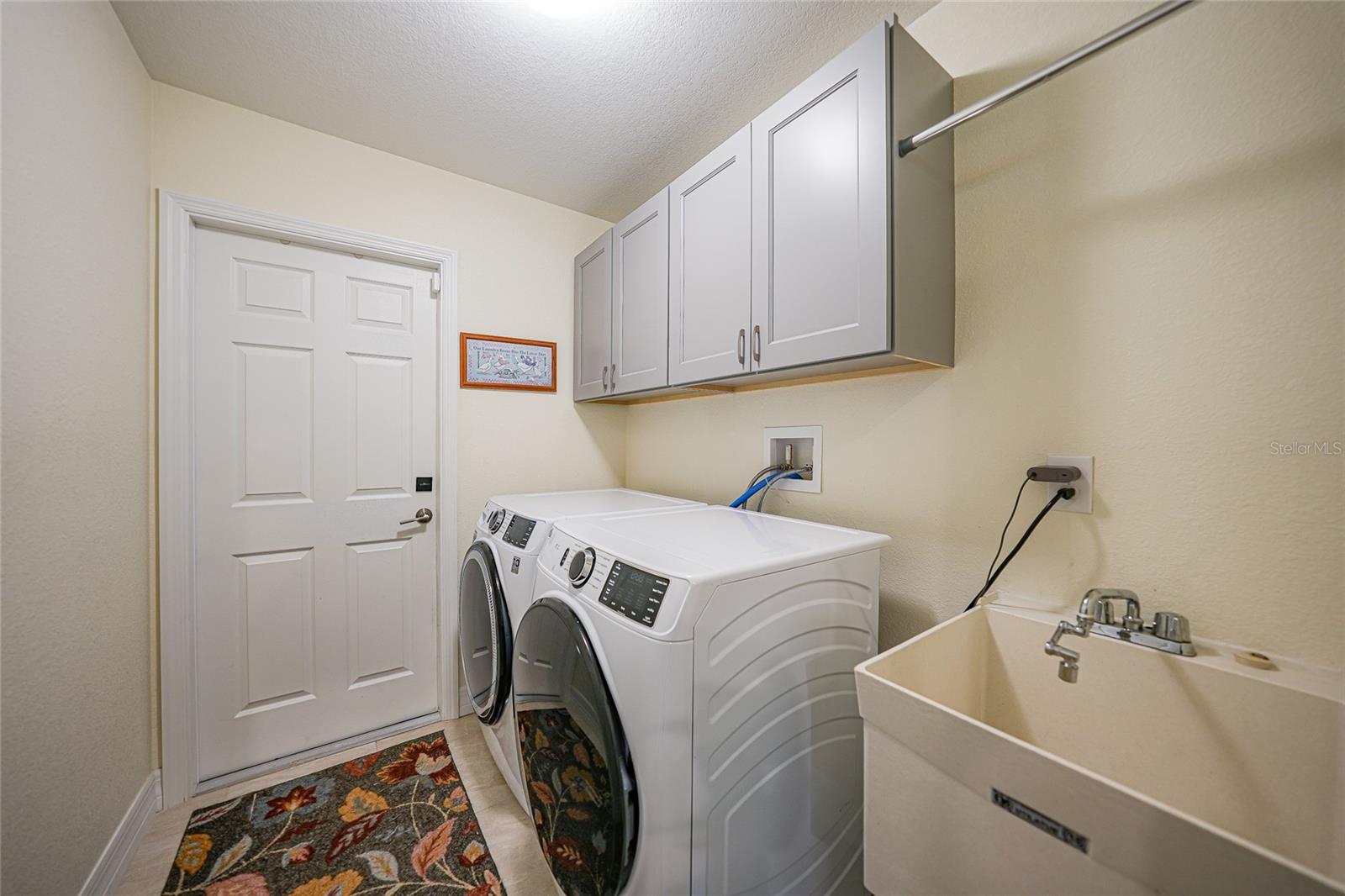 5742 JANUS AVE — photo 28