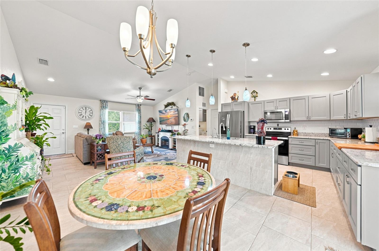 5742 JANUS AVE — photo 4