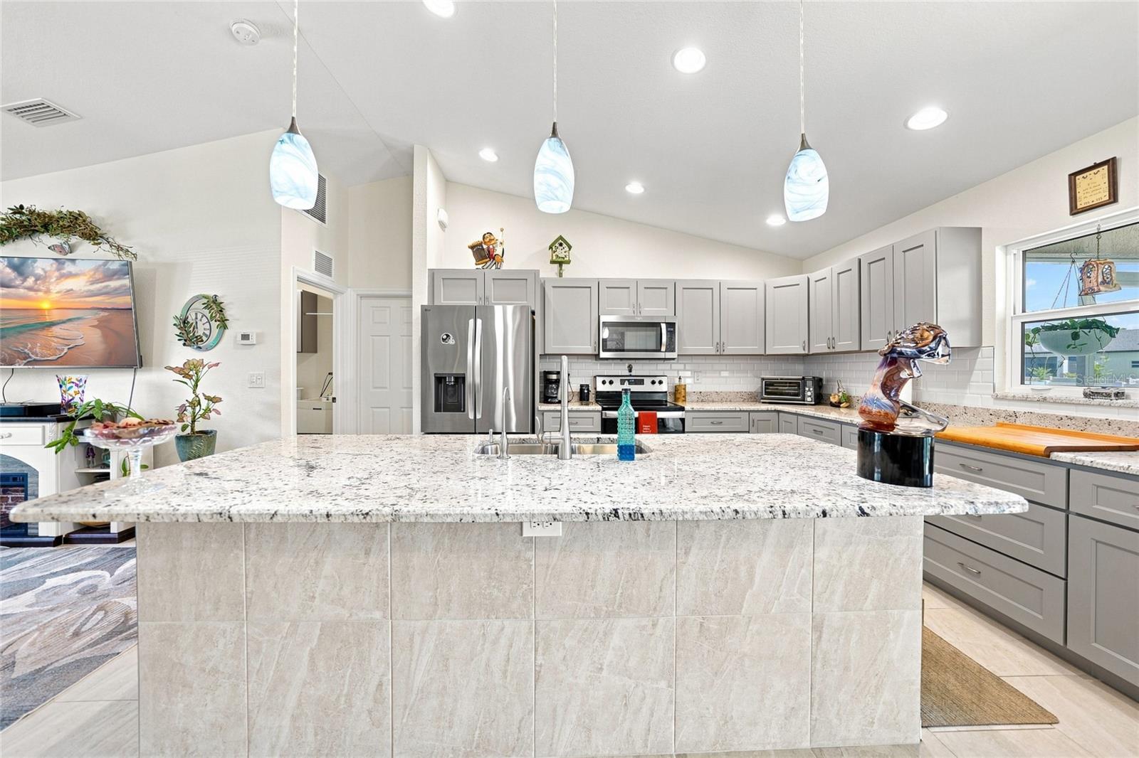 5742 JANUS AVE — photo 12