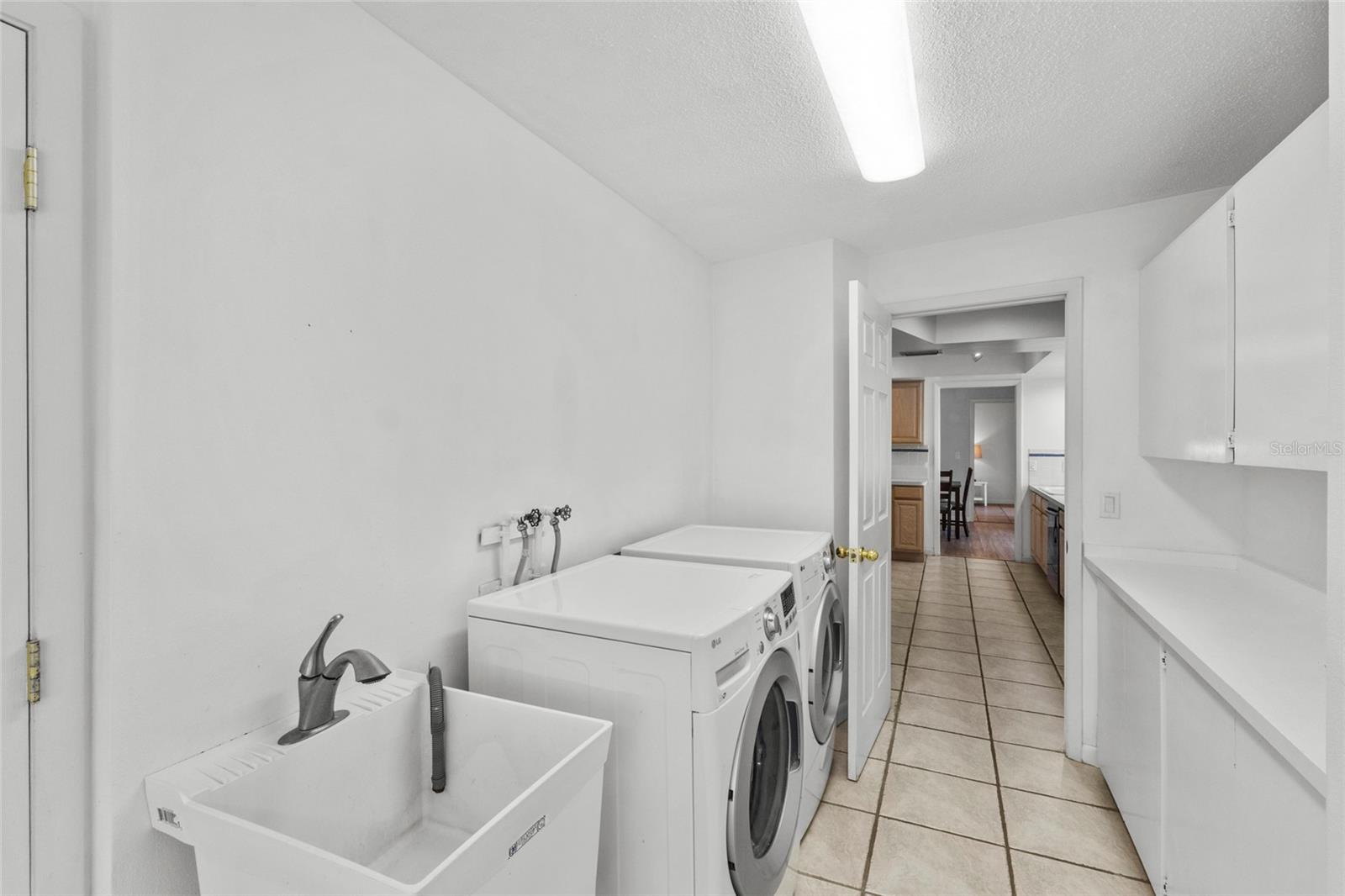 433 WHITFIELD AVE — photo 39