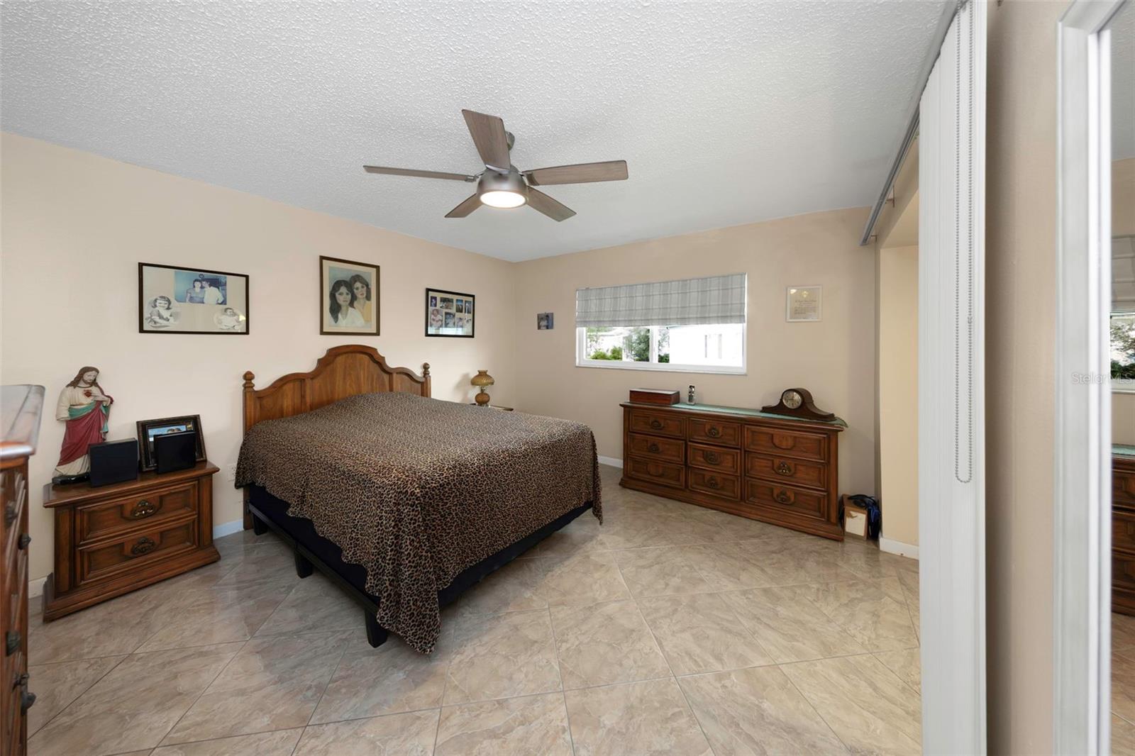 5355 FERNDALE PL N — photo 37