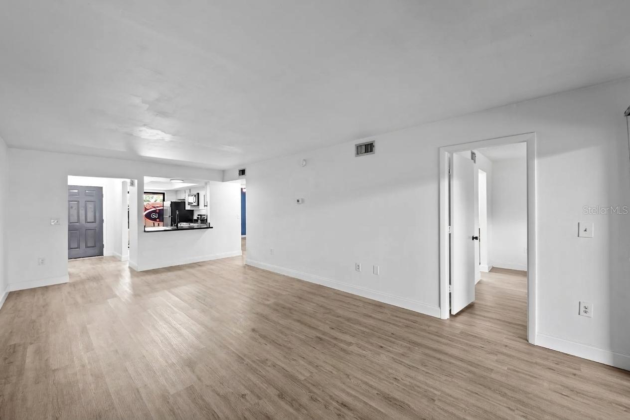 5785 SUMMER SIDE LN #4A — photo 9