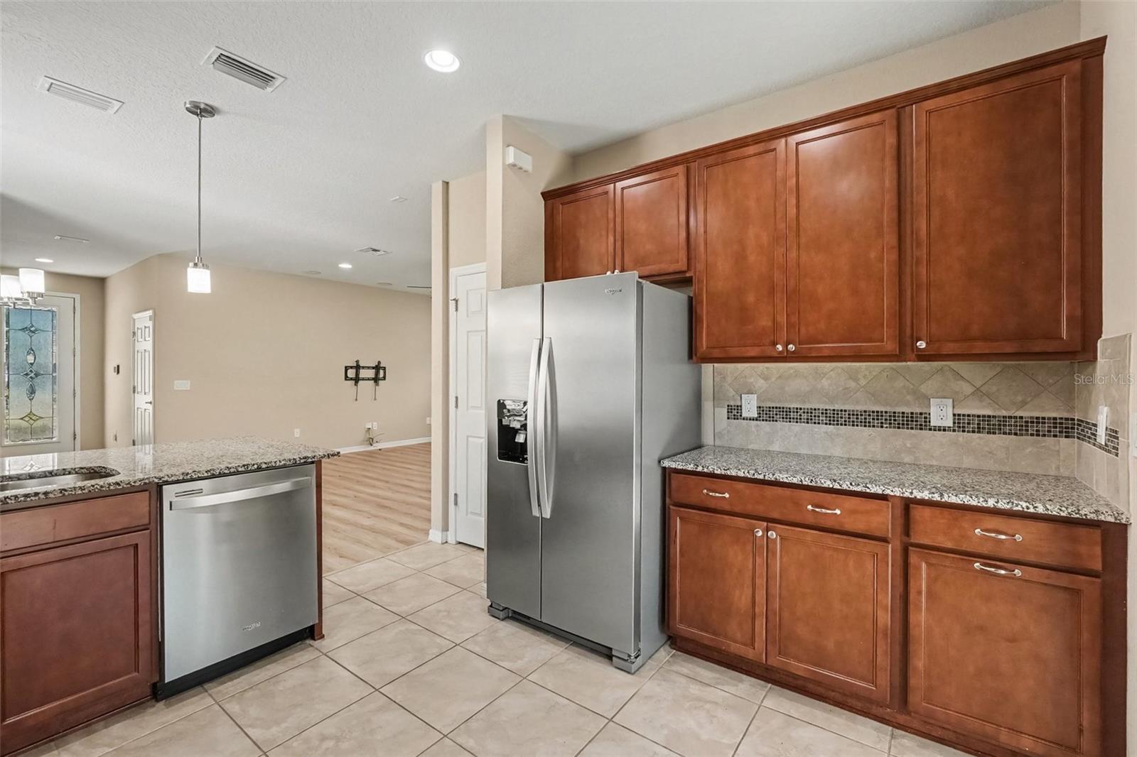 5117 LEVANA ST — photo 10
