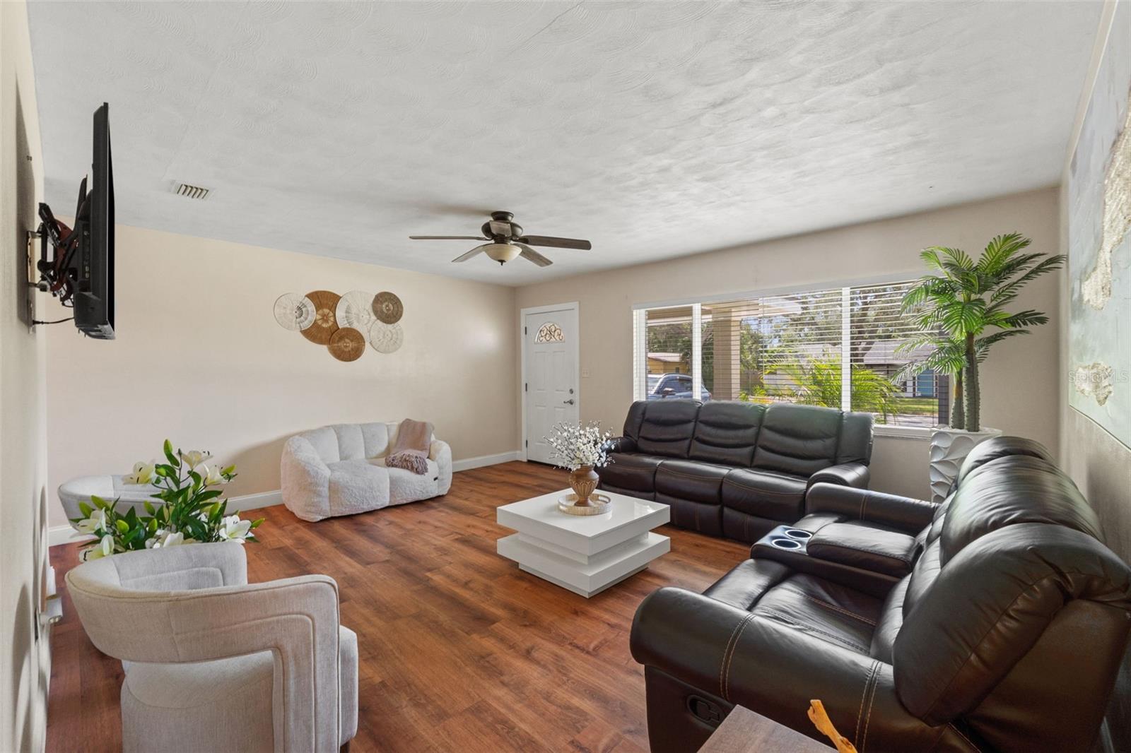 1721 S JEFFERSON AVE — photo 4