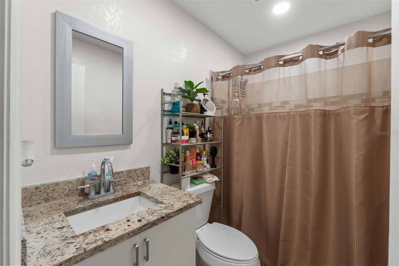 1721 S JEFFERSON AVE — photo 17