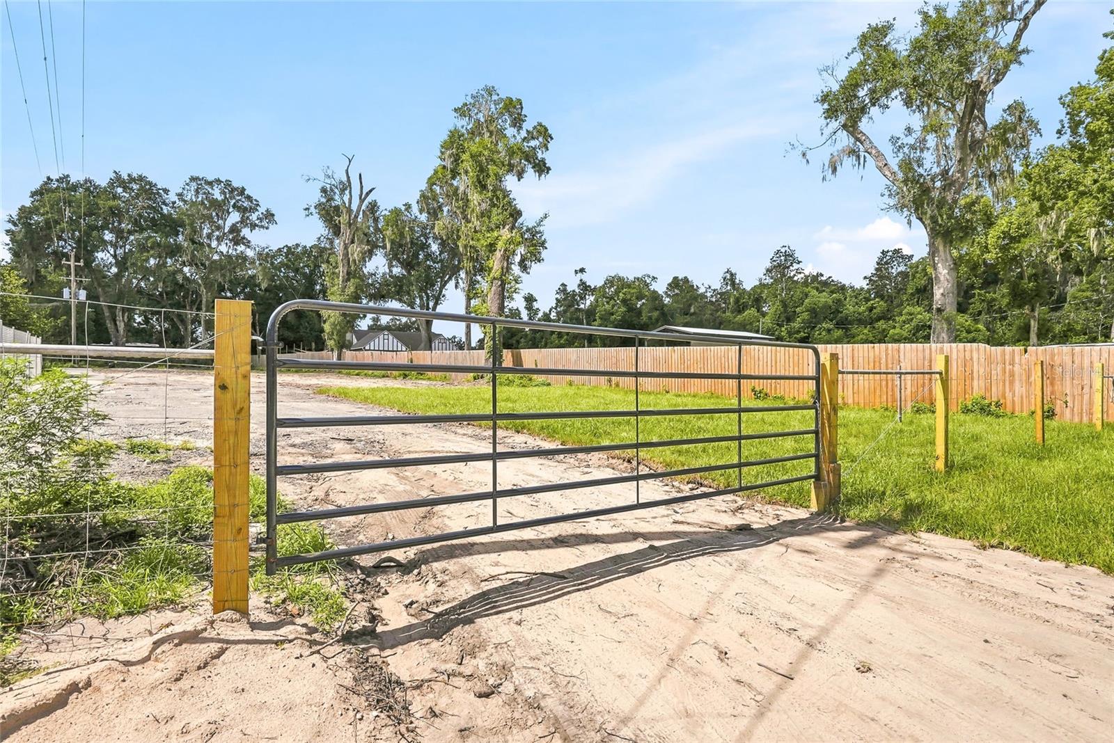 37670 FARR RD — photo 46