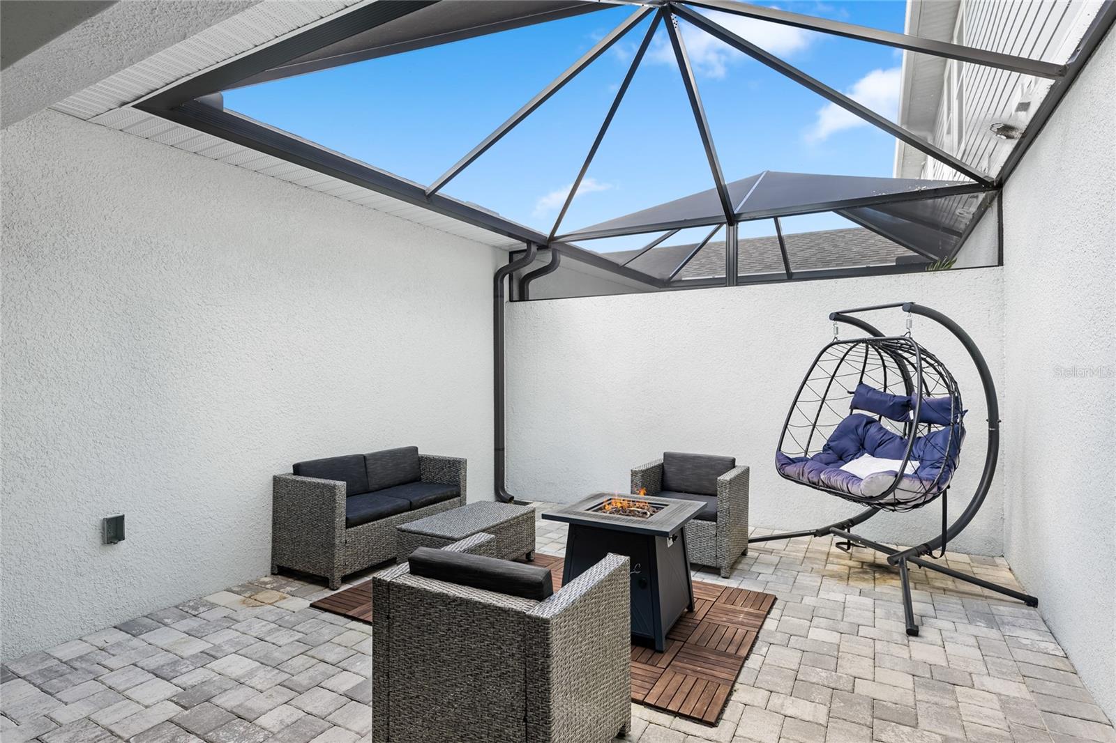 1808 FENDER LN — photo 20