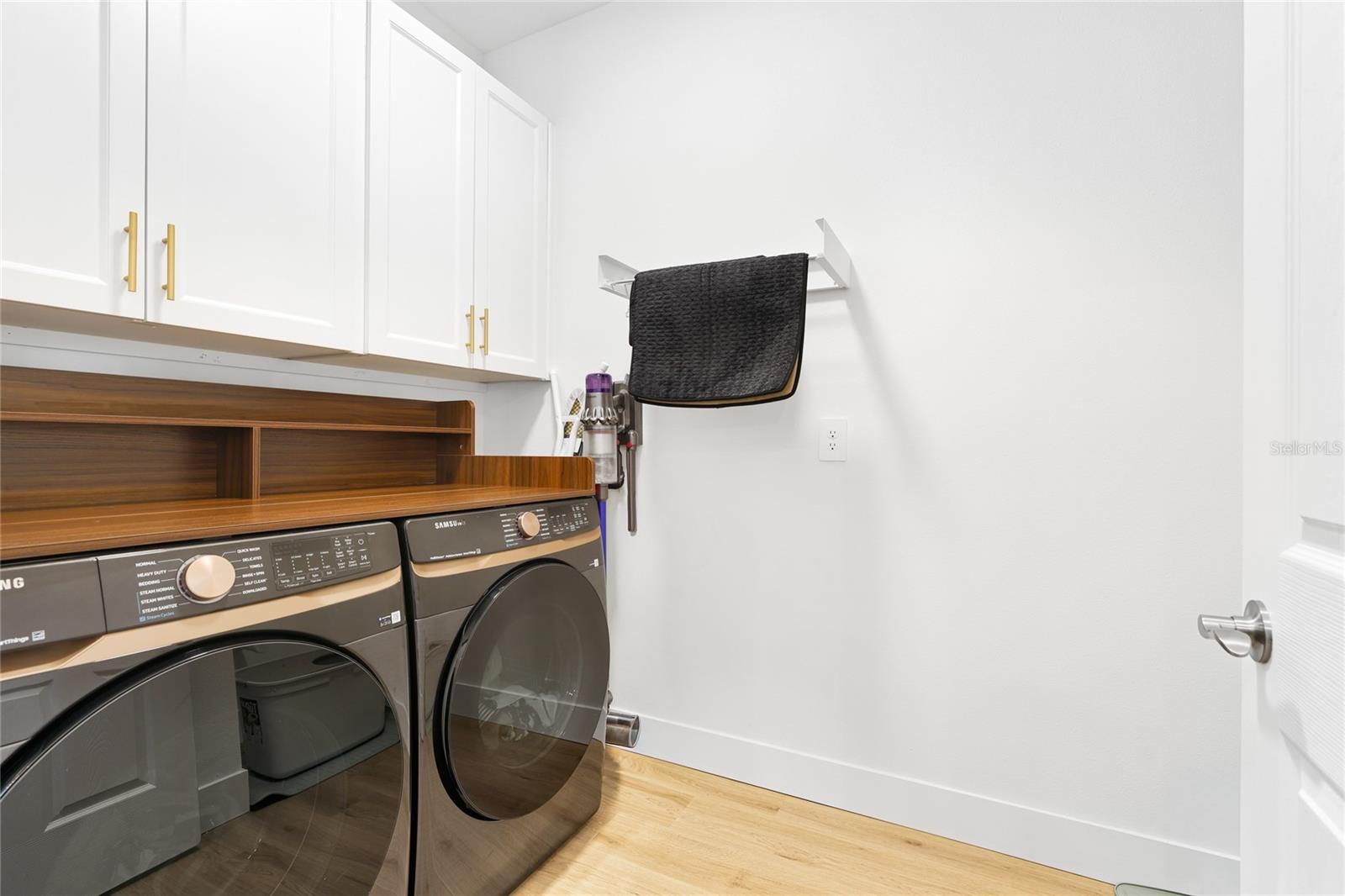 1808 FENDER LN — photo 12