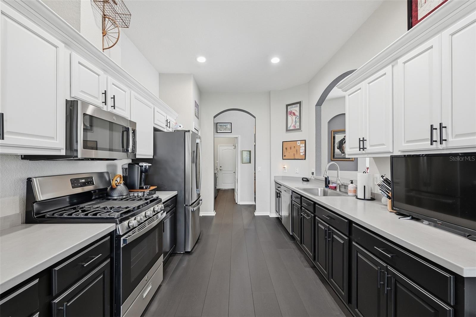 441 NOBLE FAIRE DR — photo 18