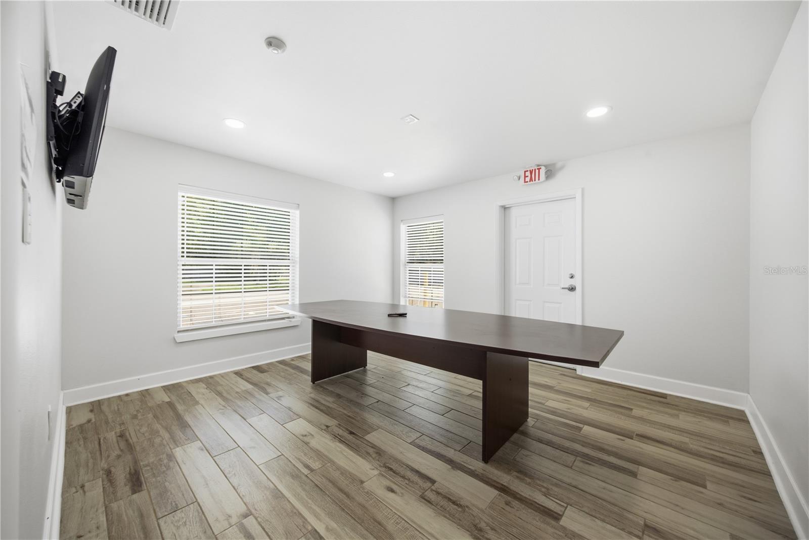 4911 STATE ROAD 54 — photo 28