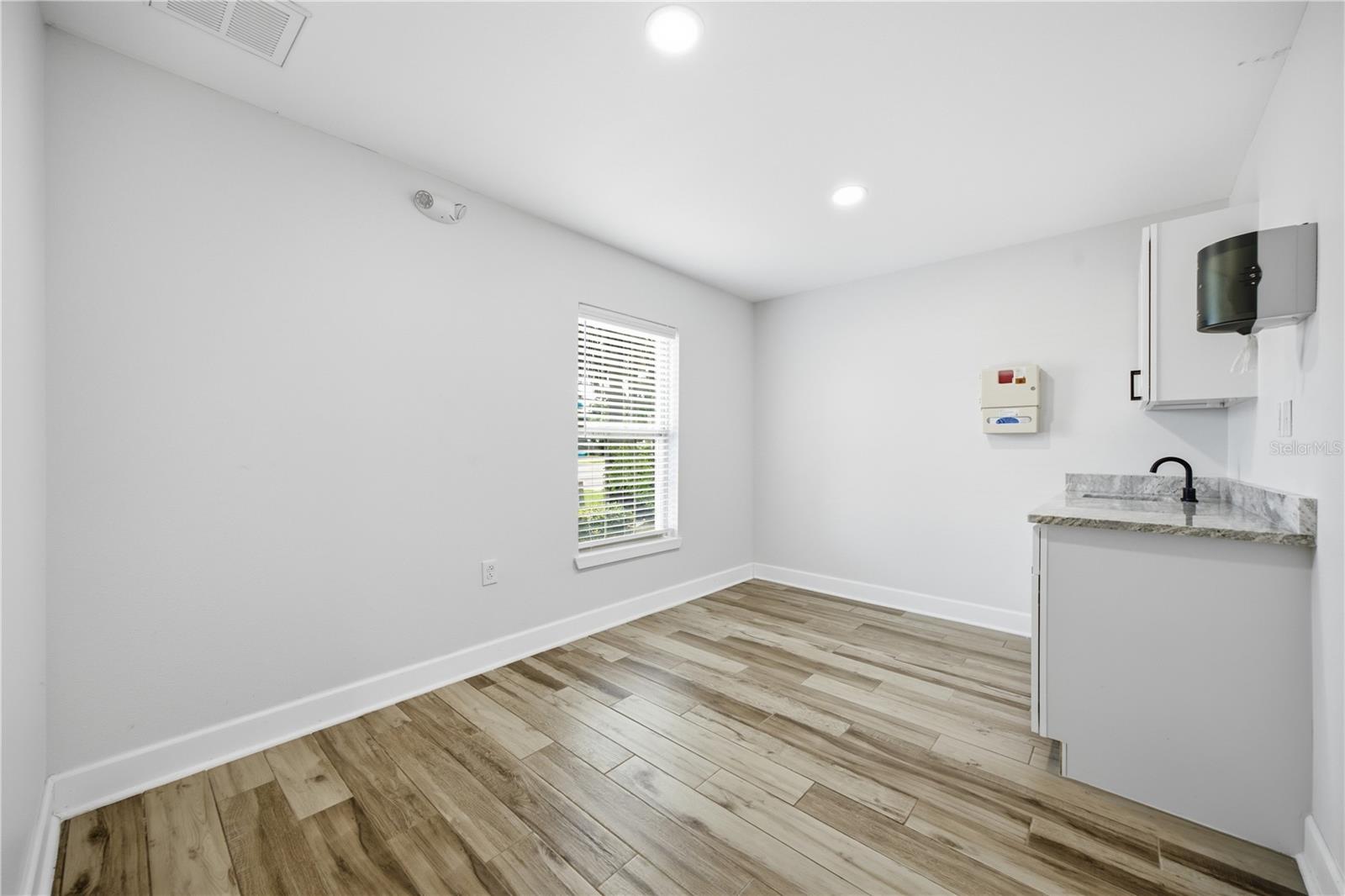 4911 STATE ROAD 54 — photo 23