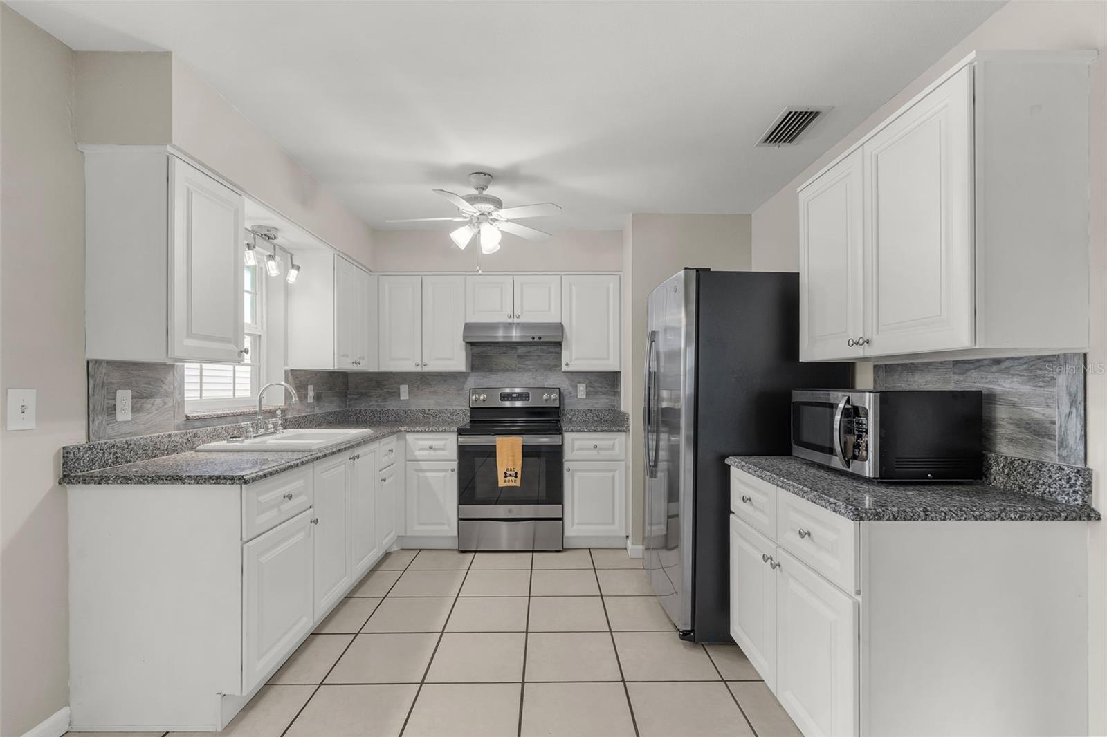 415 49TH ST W — photo 11