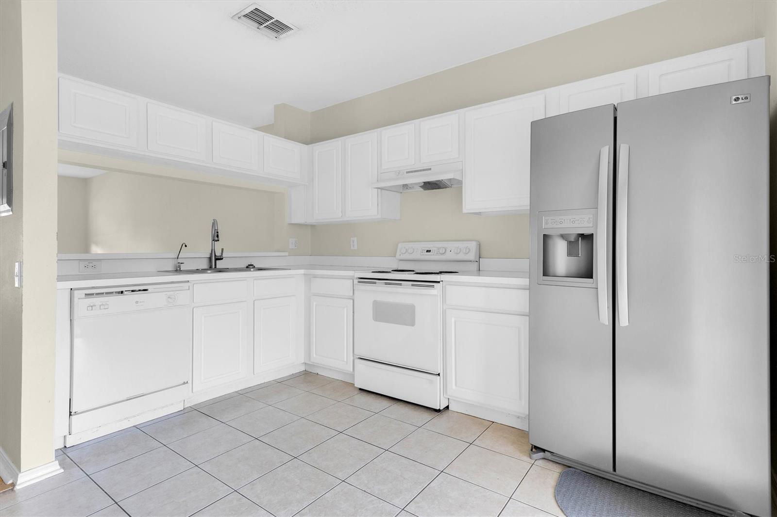 1338 STANDRIDGE DR — photo 8
