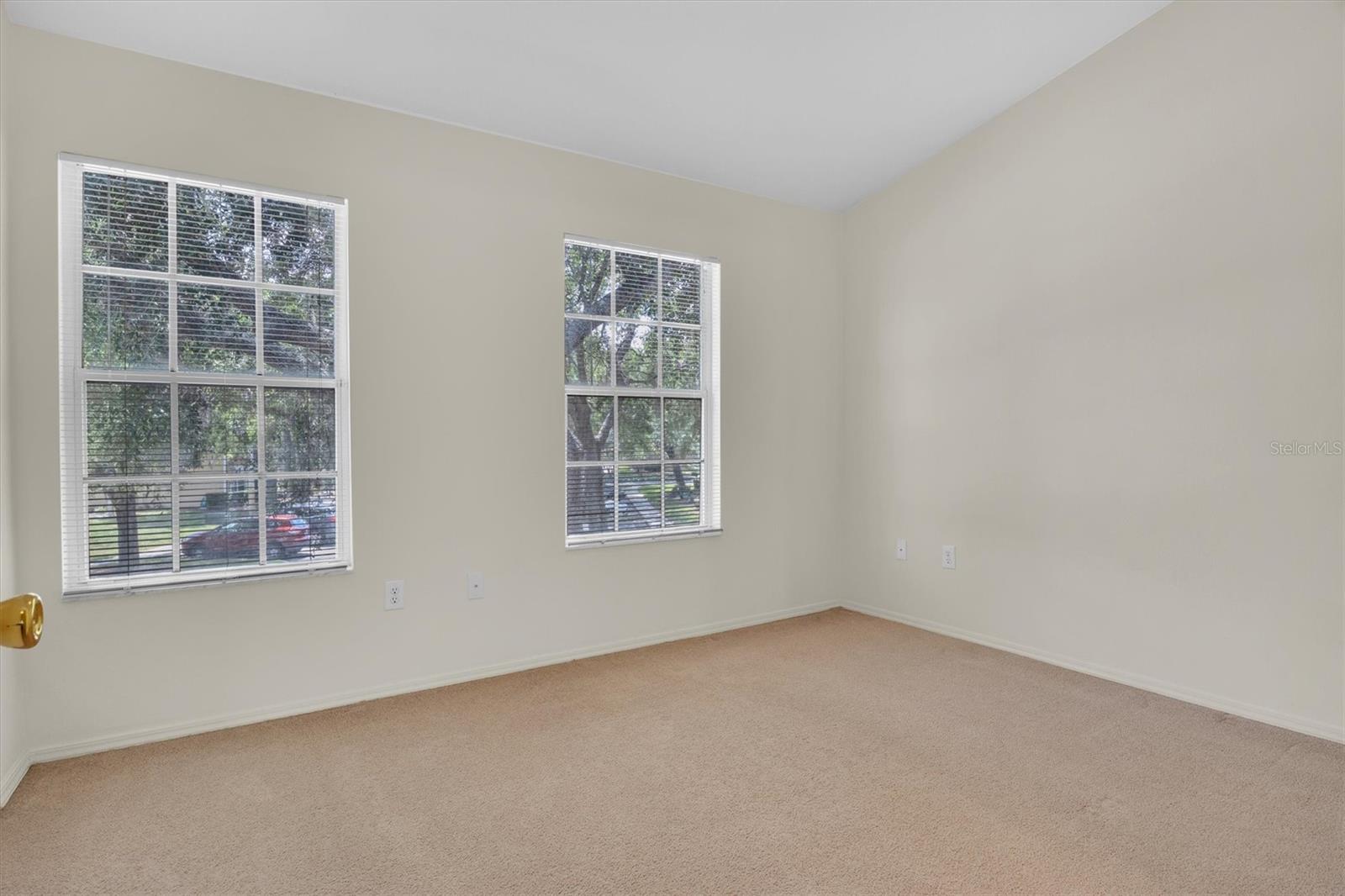 1338 STANDRIDGE DR — photo 10