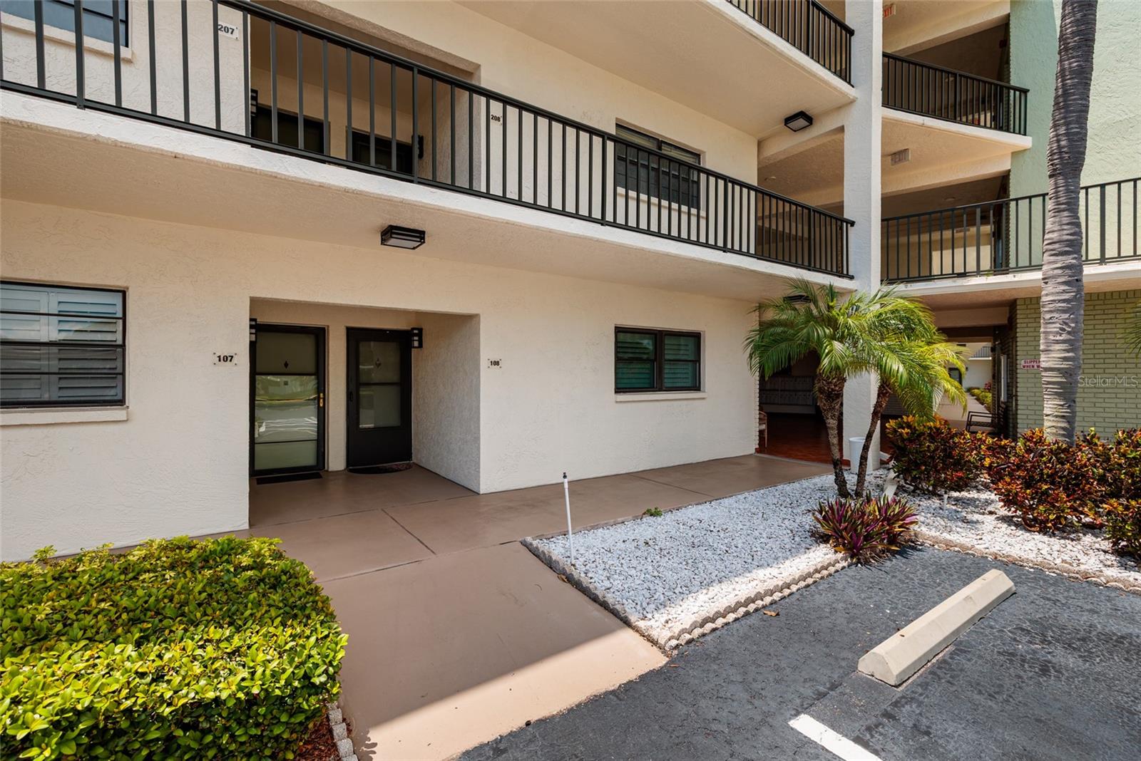 5980 TERRACE PARK DR N #108 — photo 11