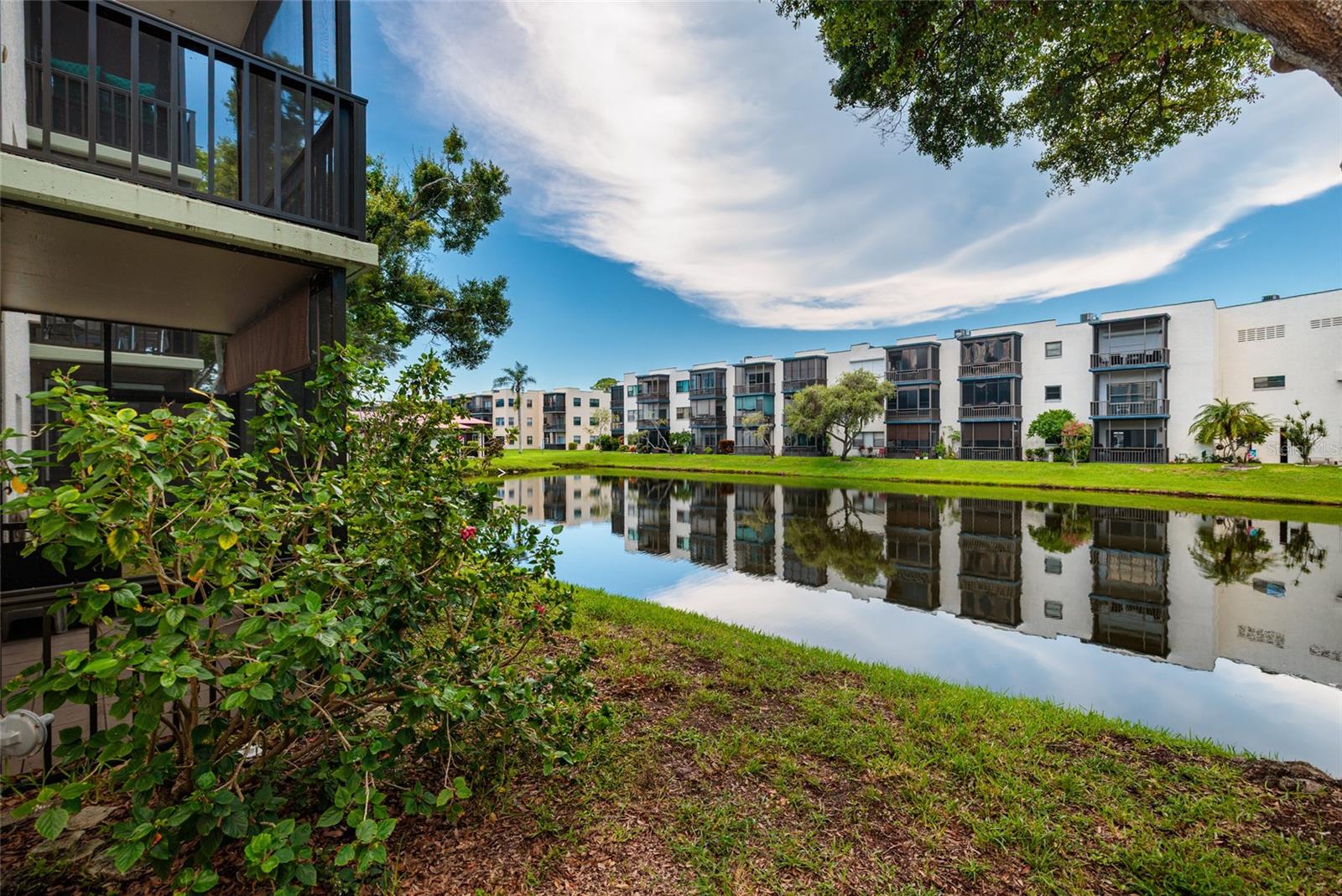 5980 TERRACE PARK DR N #108 — photo 30