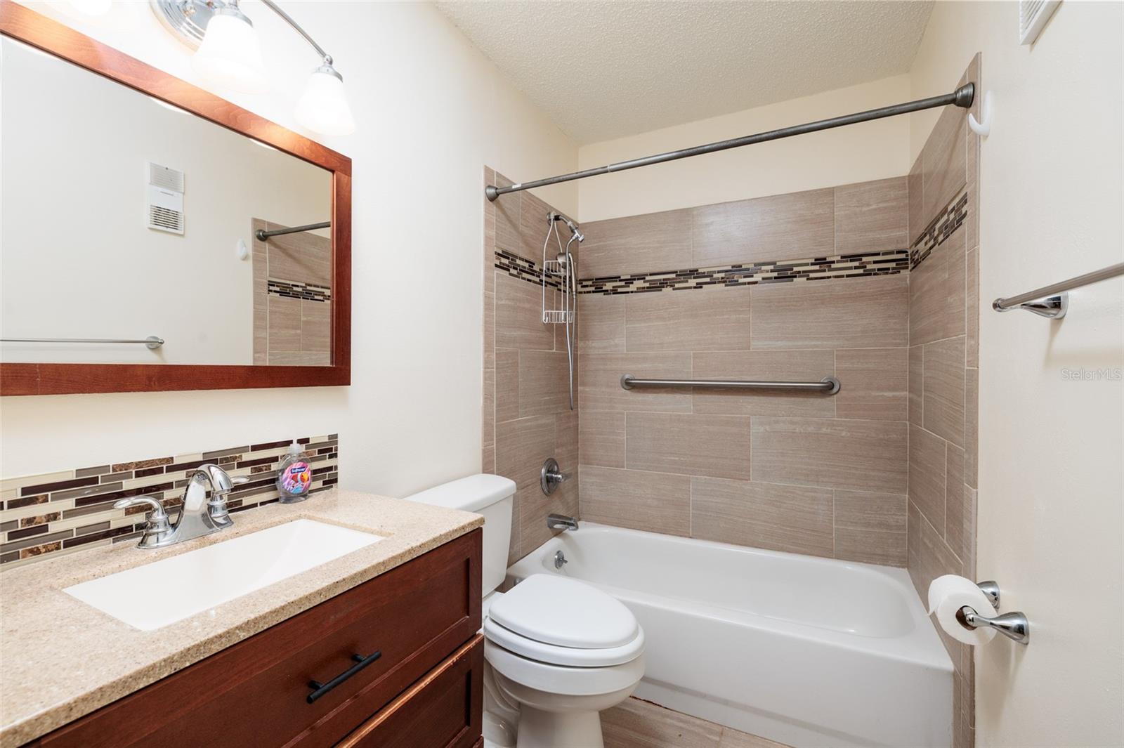 5980 TERRACE PARK DR N #108 — photo 25