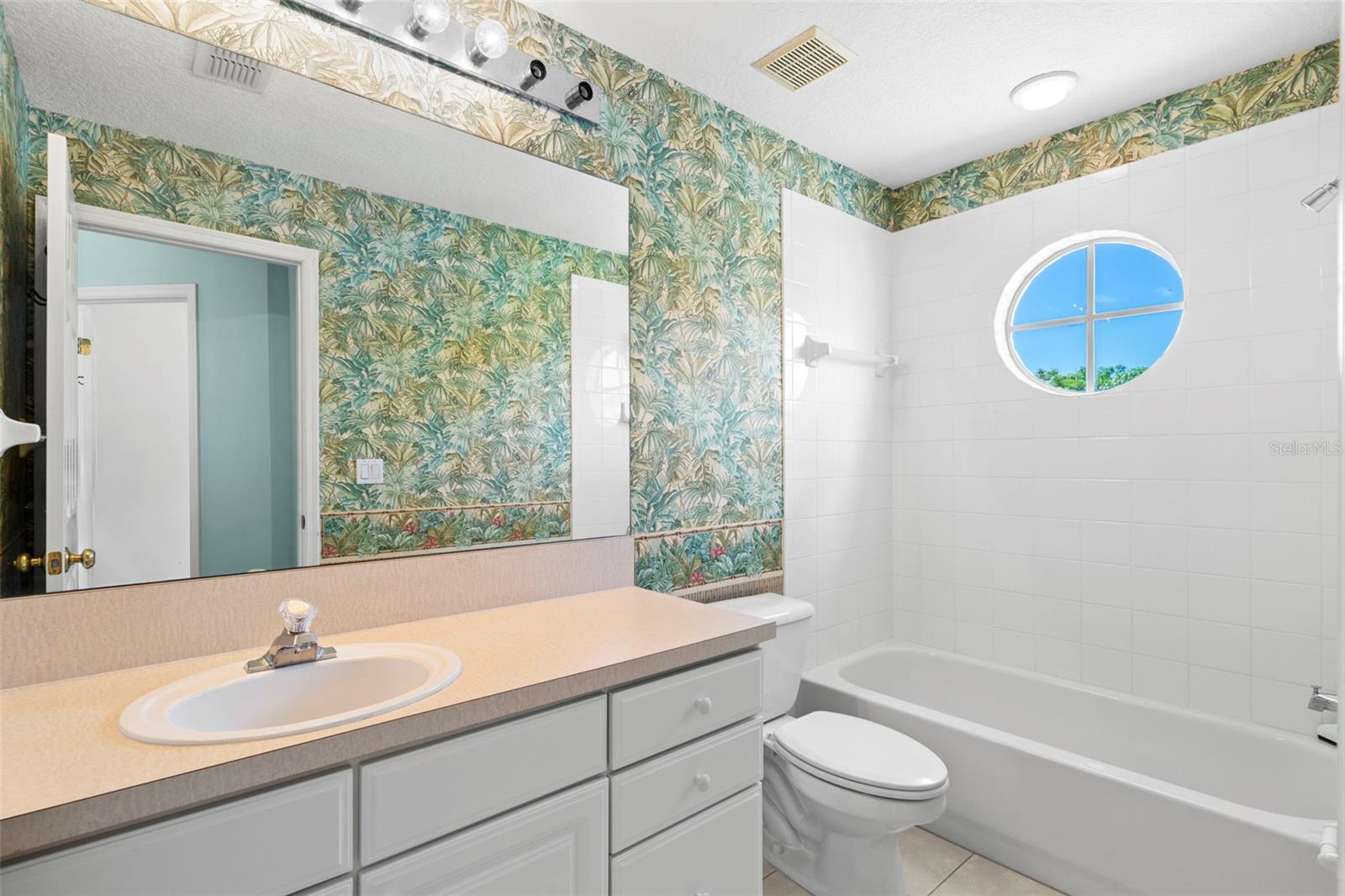 11117 KAPOK GRAND CIR — photo 21
