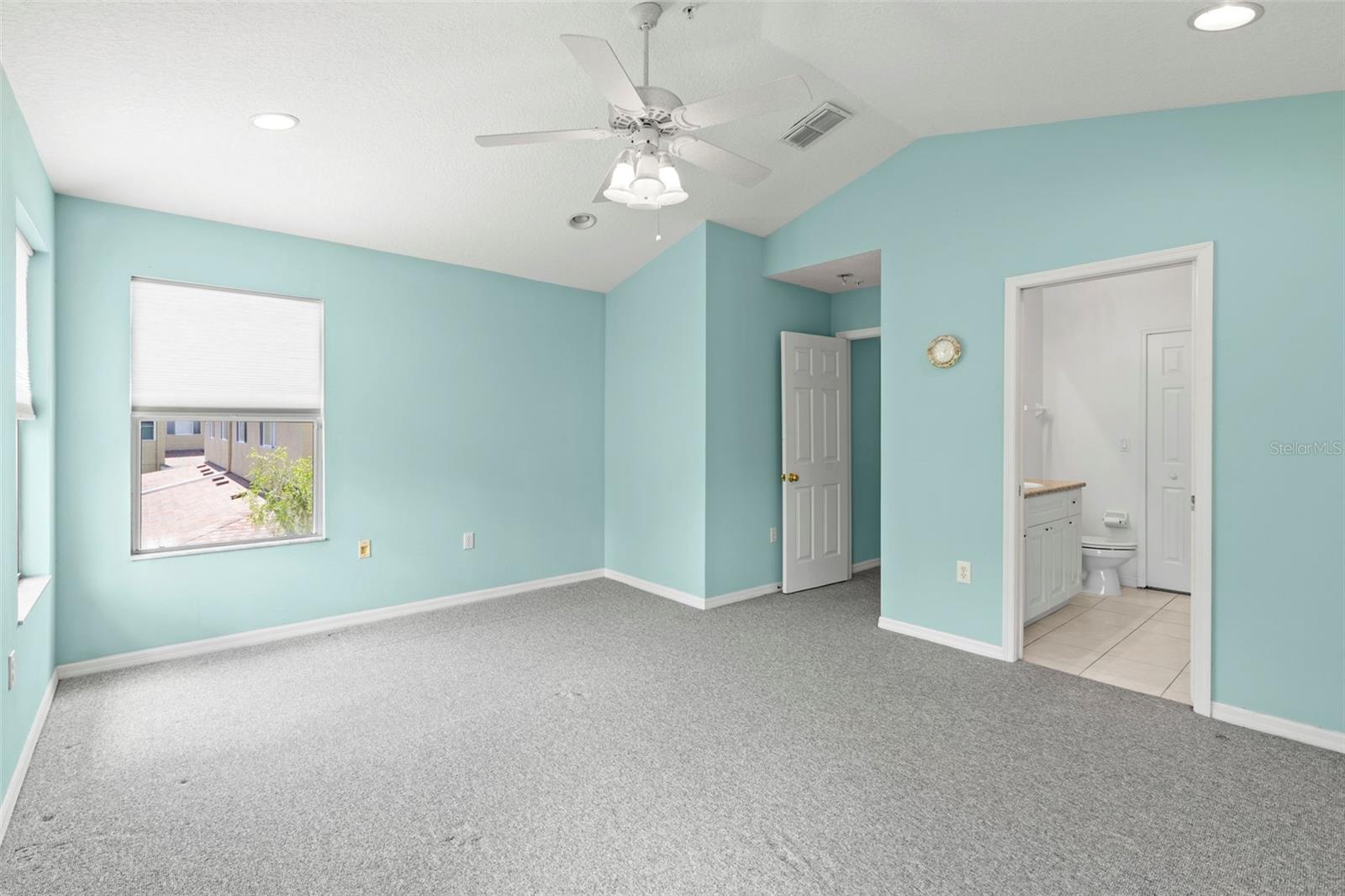 11117 KAPOK GRAND CIR — photo 25