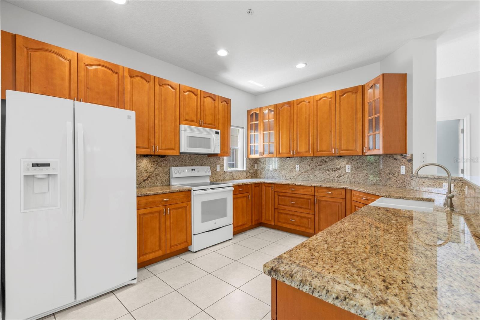 11117 KAPOK GRAND CIR — photo 11