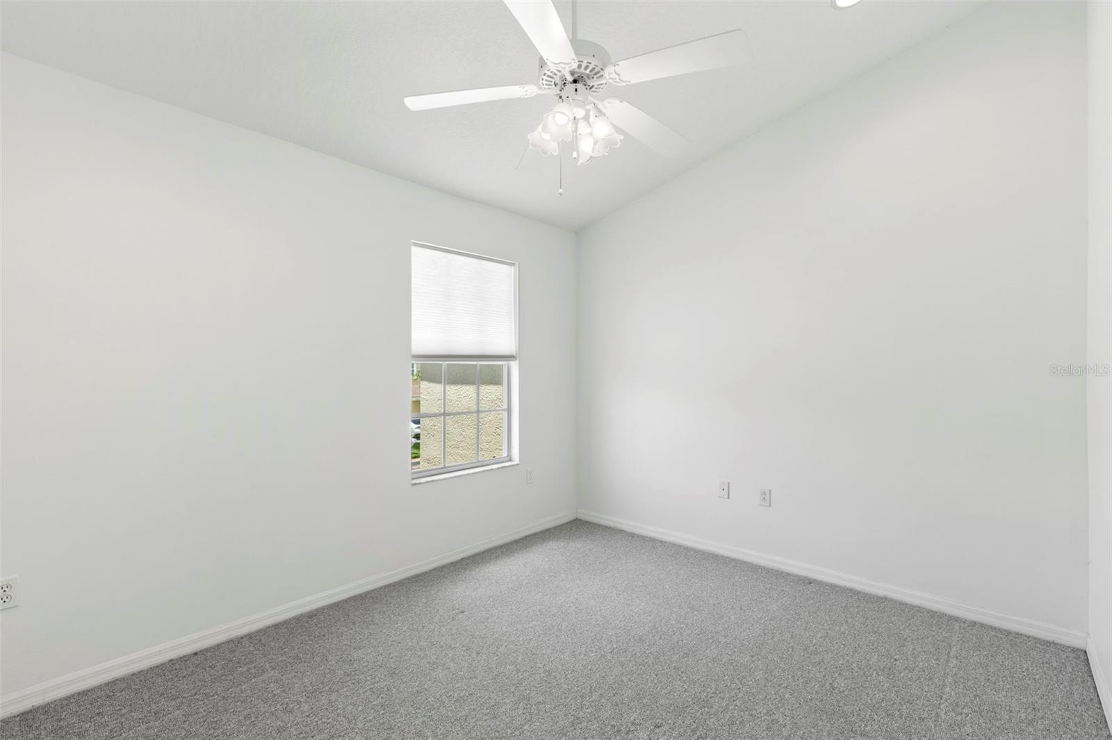 11117 KAPOK GRAND CIR — photo 20