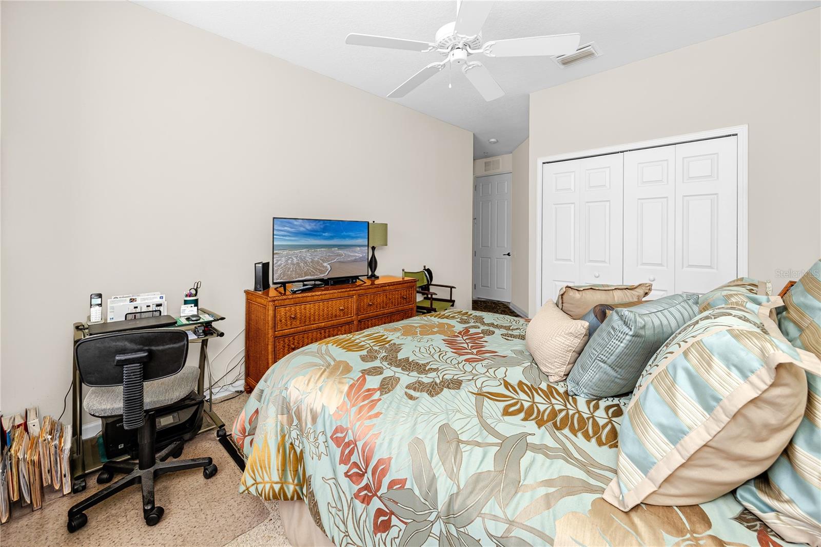 894 LANTERN WAY — photo 33