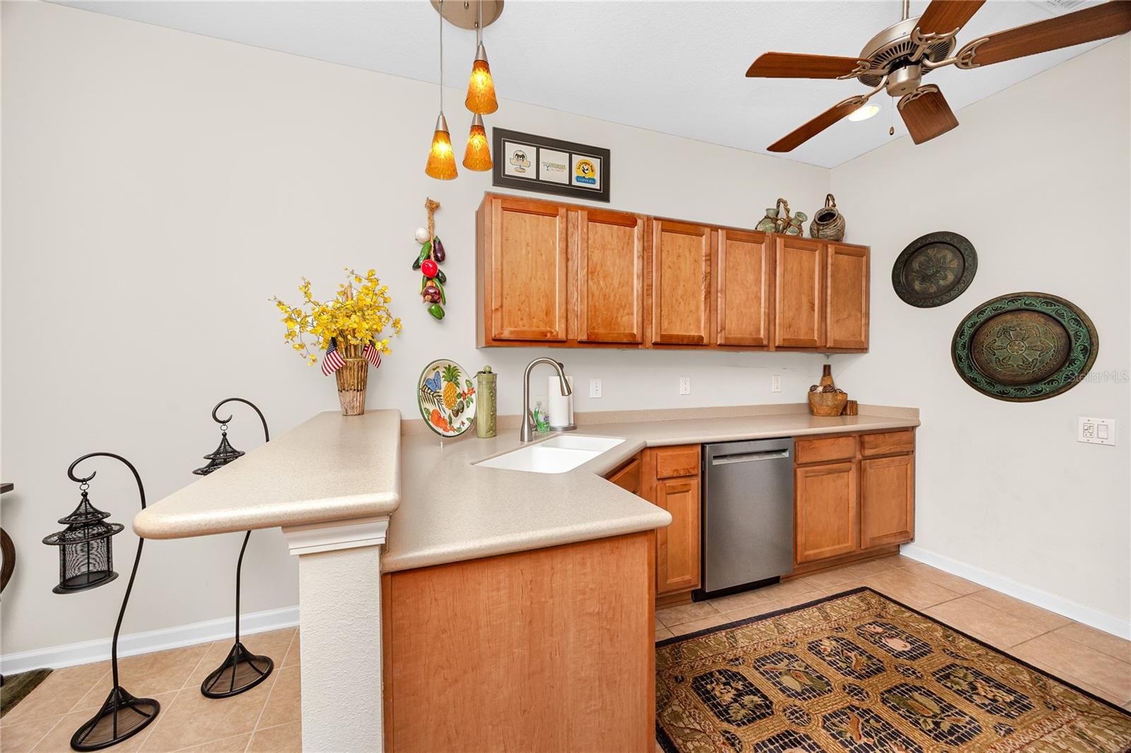 894 LANTERN WAY — photo 18