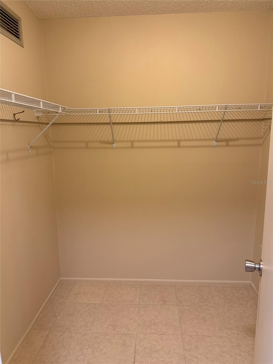 5964 DIANA RD — photo 12
