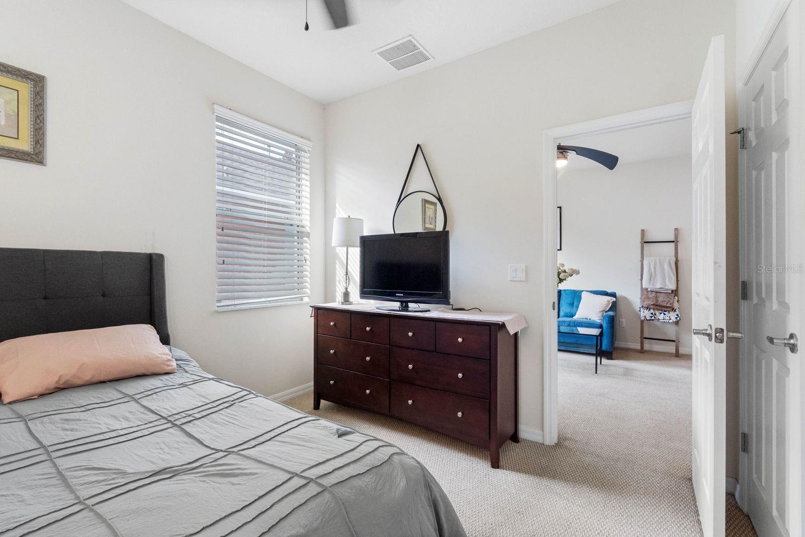 15913 OAKLEAF RUN DR — photo 14