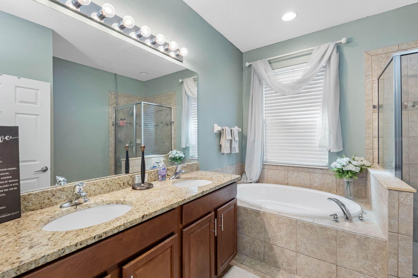 15913 OAKLEAF RUN DR — photo 12