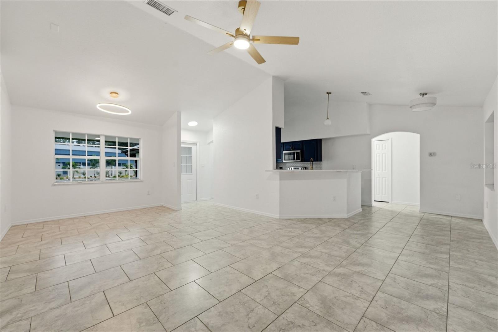 5498 BAYBERRY ST — photo 3
