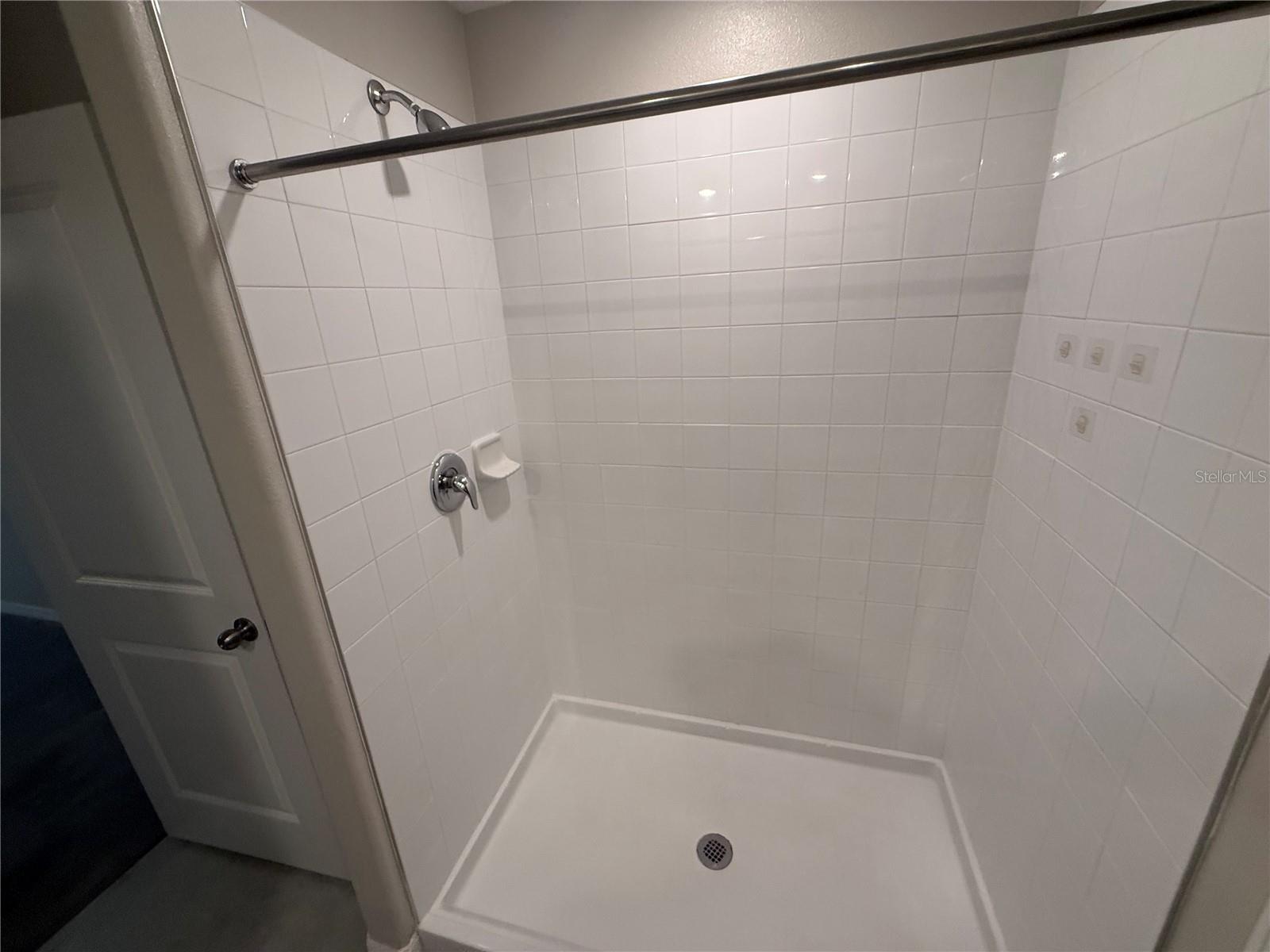 4540 ETERNAL PRINCE DR — photo 9