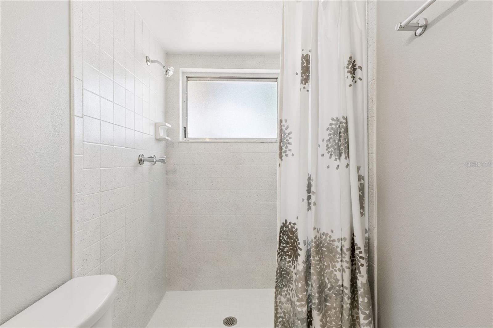 9631 MARLINTON LN — photo 26