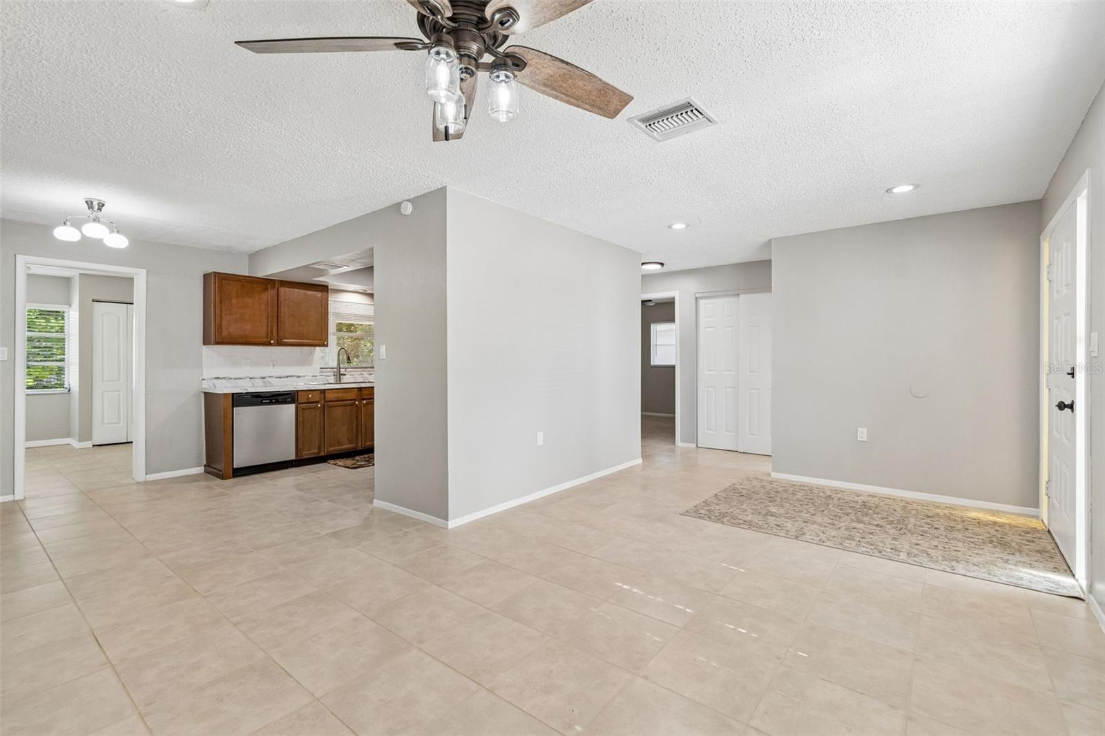 9631 MARLINTON LN — photo 7