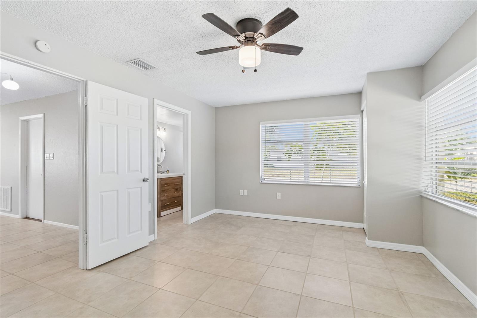9631 MARLINTON LN — photo 23