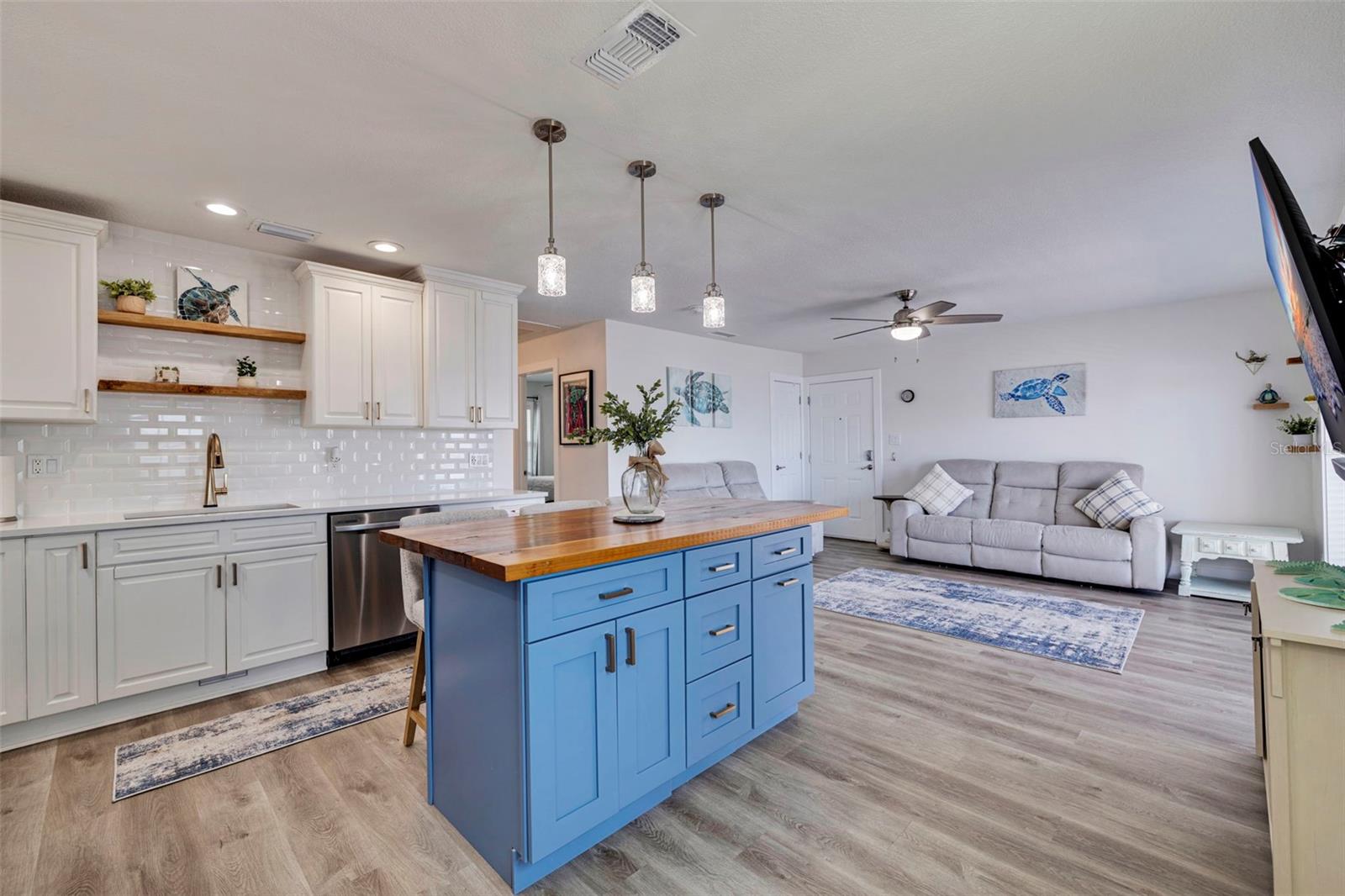 5266 BEACH DR SE #B — photo 4