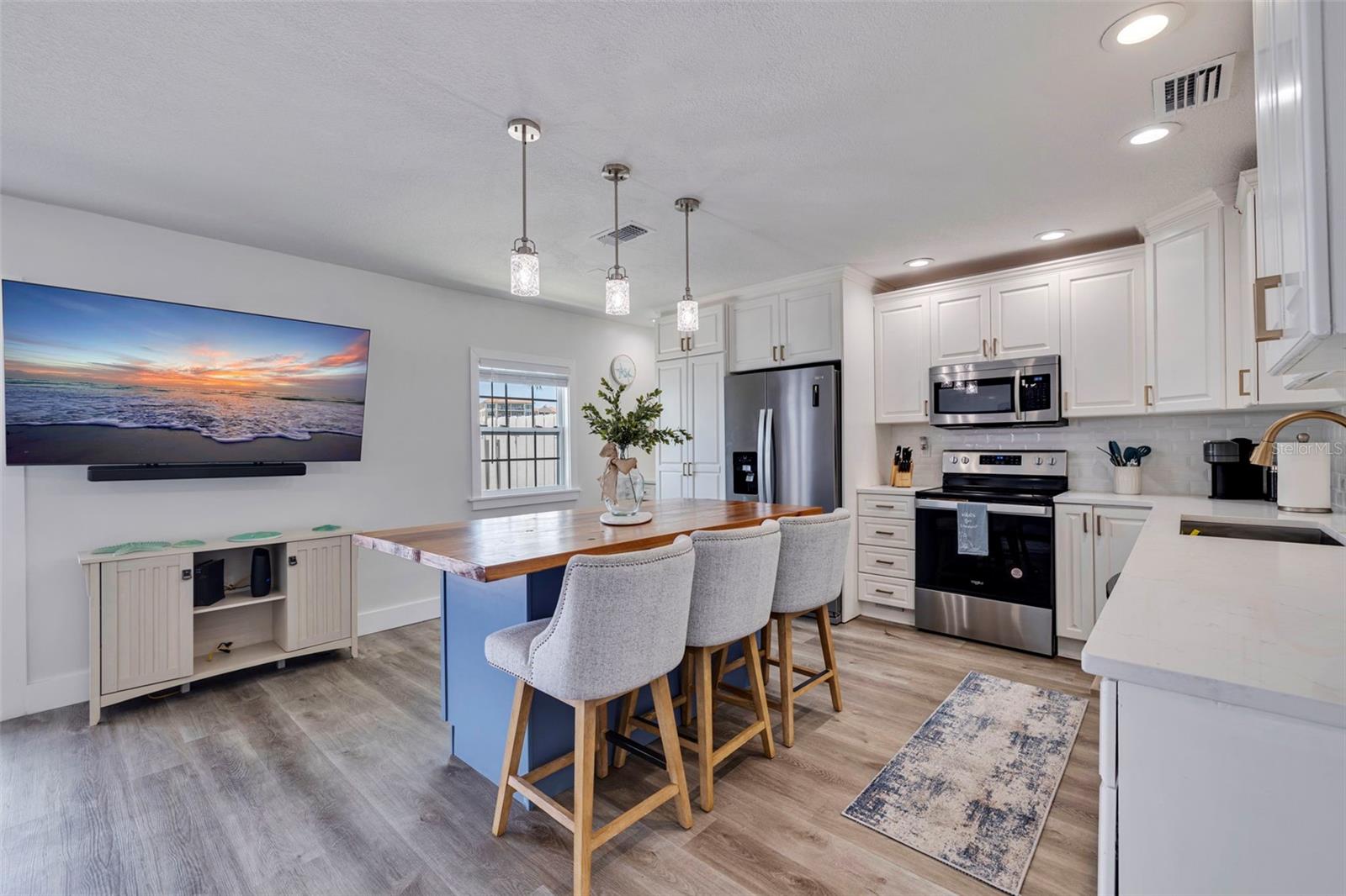 5266 BEACH DR SE #B — photo 7