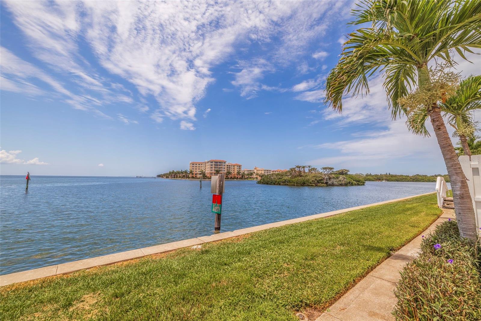 5266 BEACH DR SE #B — photo 15