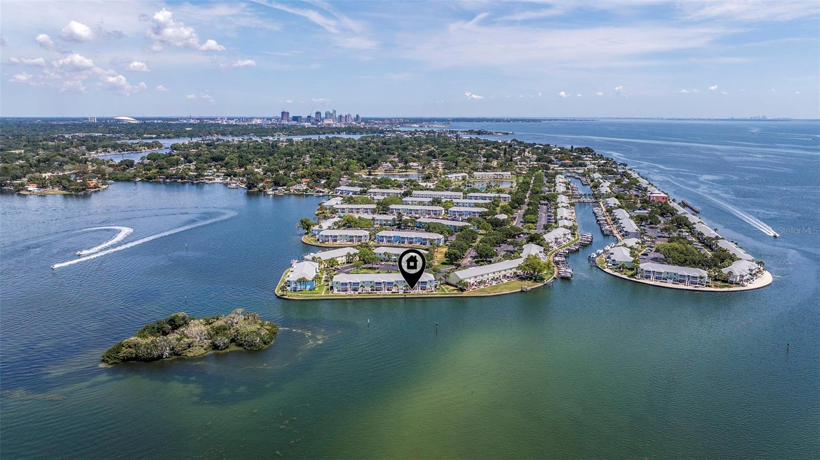 5266 BEACH DR SE #B — photo 27